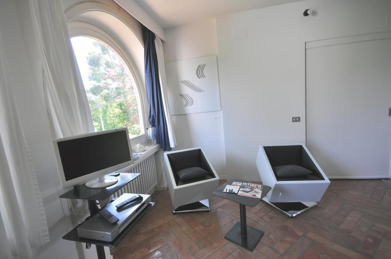 Residenza Le Rose Villa D'Arte Napoli Eksteriør billede